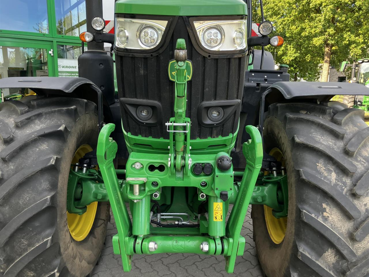 John Deere 6R 175 - Traktors: foto 4 John Deere 6R 175 - Traktors: foto 4