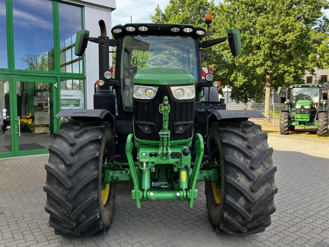 John Deere 6R 175 - Traktors: foto 3 John Deere 6R 175 - Traktors: foto 3