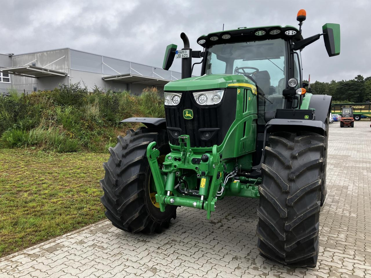 John Deere 6R 215 - Traktors: foto 3 John Deere 6R 215 - Traktors: foto 3