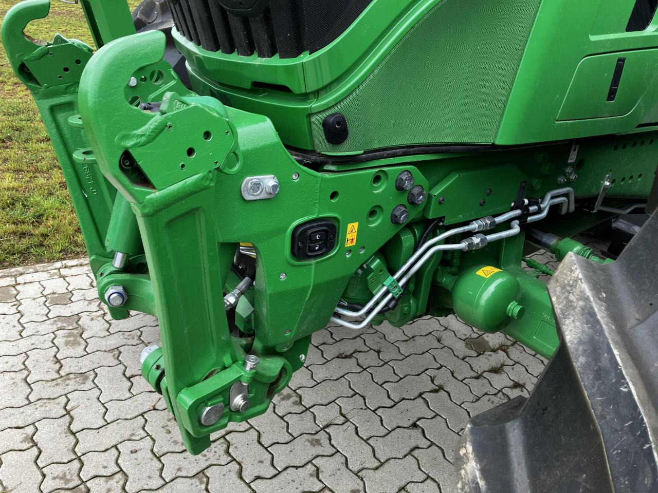 John Deere 6R 215 - Traktors: foto 4 John Deere 6R 215 - Traktors: foto 4