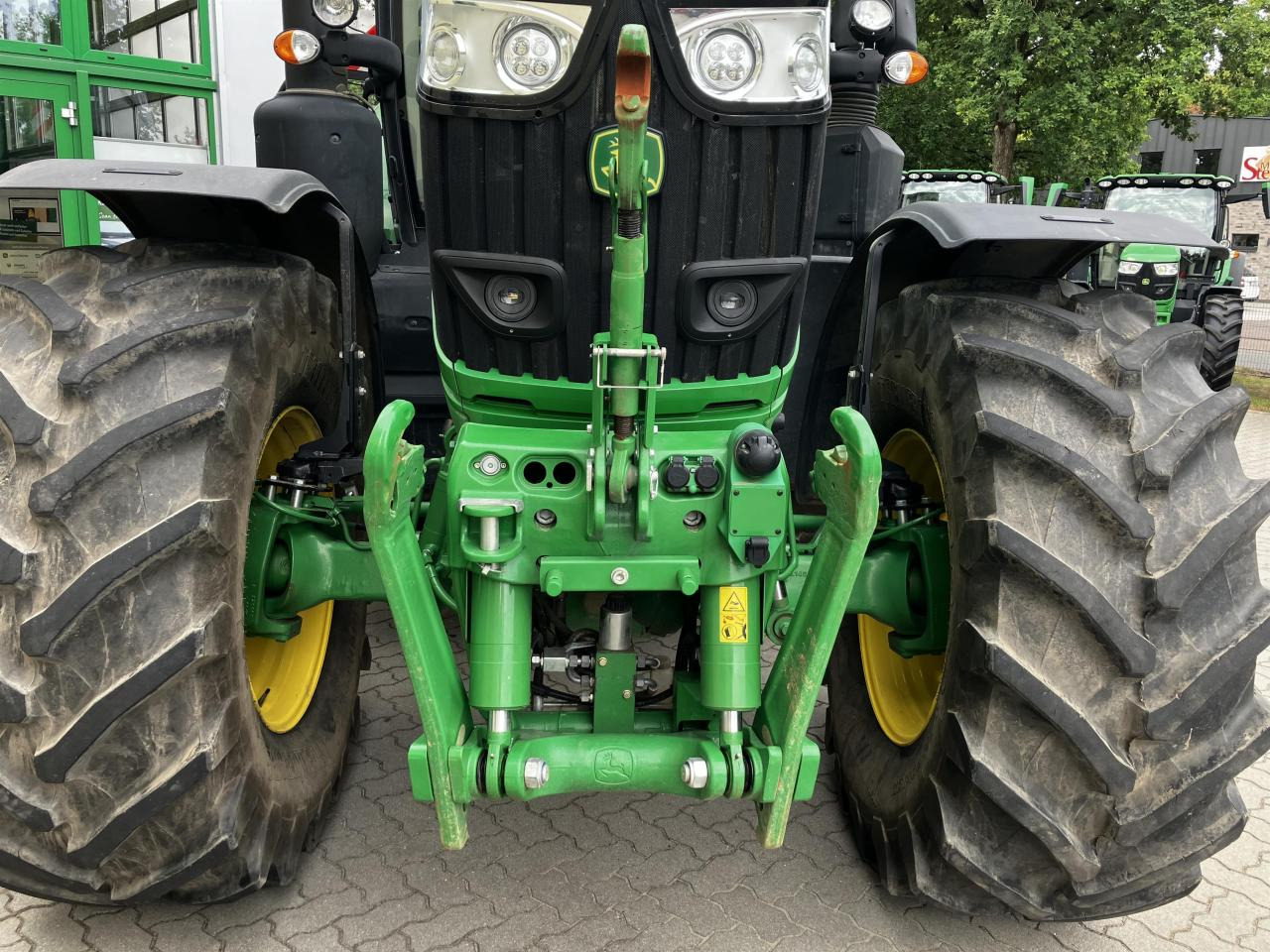 John Deere 6R 250 - Traktors: foto 4 John Deere 6R 250 - Traktors: foto 4