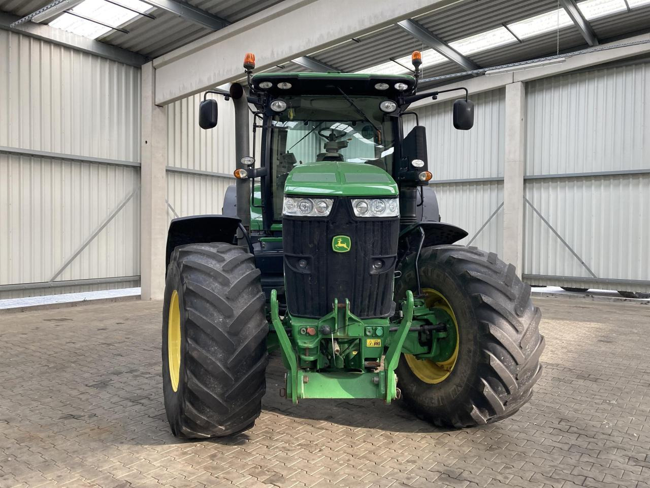 John Deere 7260R - Traktors: foto 3 John Deere 7260R - Traktors: foto 3