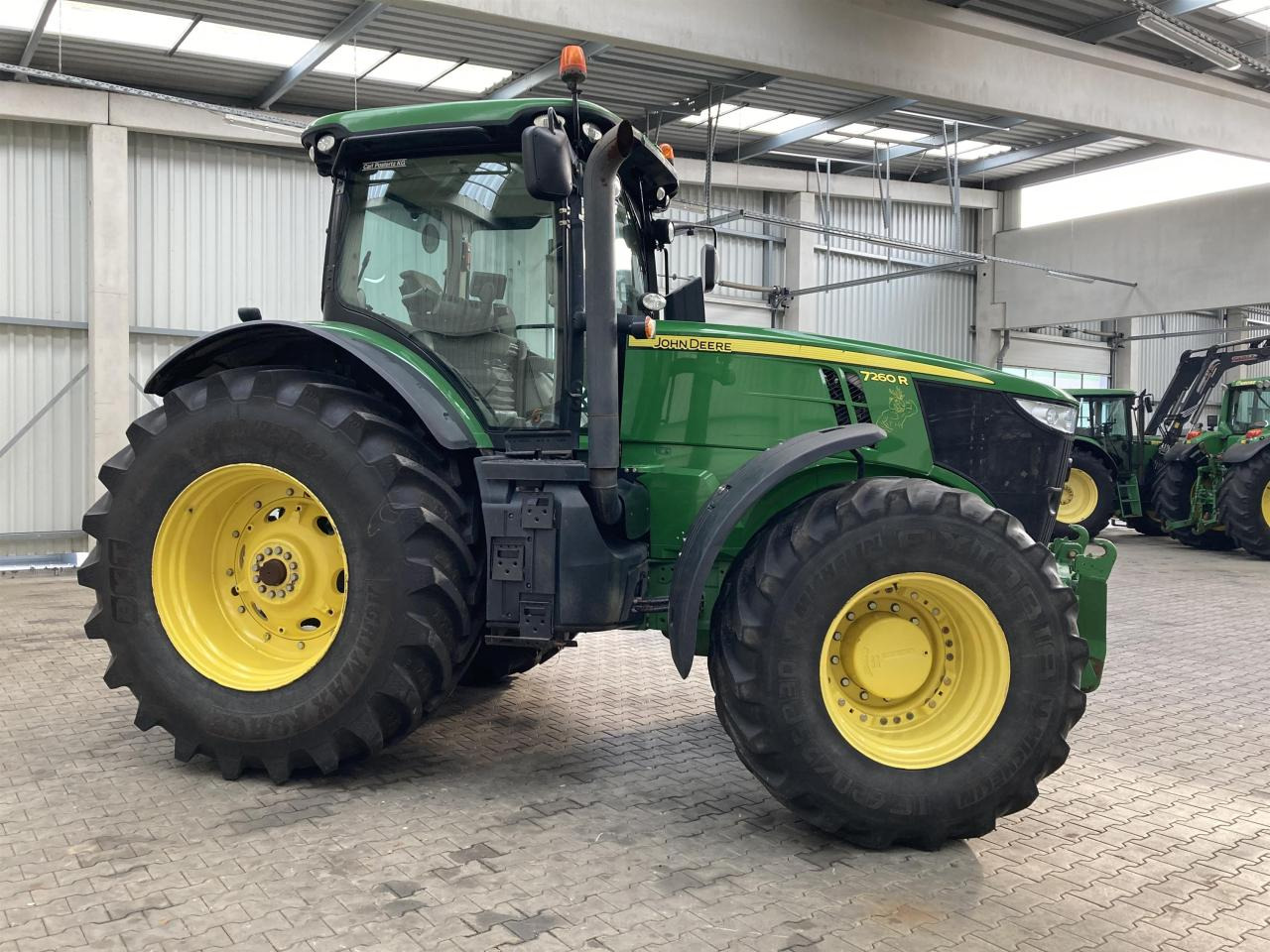 John Deere 7260R - Traktors: foto 4 John Deere 7260R - Traktors: foto 4
