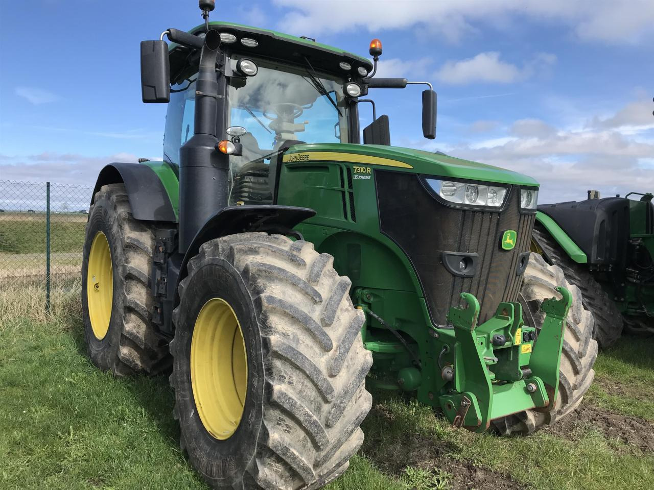 John Deere 7310R - Traktors: foto 2 John Deere 7310R - Traktors: foto 2