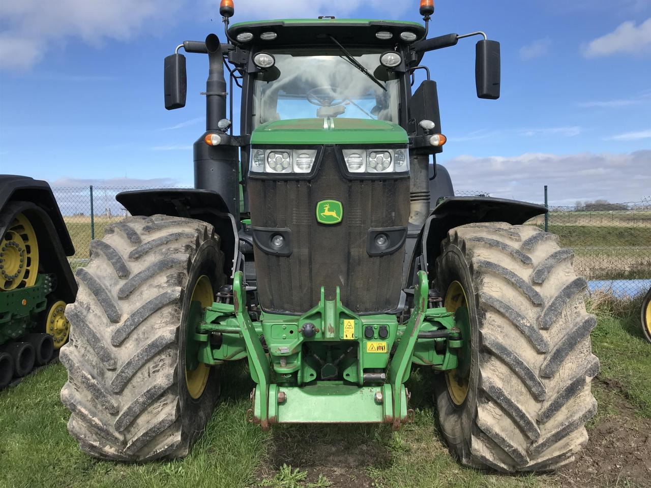 John Deere 7310R - Traktors: foto 3 John Deere 7310R - Traktors: foto 3