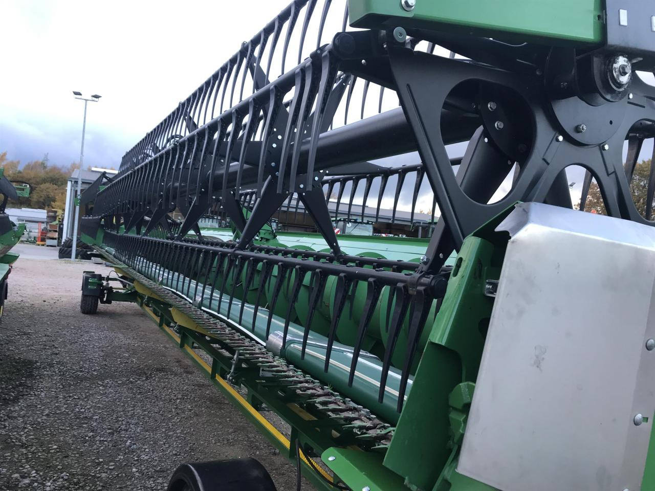 John Deere 740 Premium Flow - Lopbarības kombaina papildaprīkojums: foto 4 John Deere 740 Premium Flow - Lopbarības kombaina papildaprīkojums: foto 4