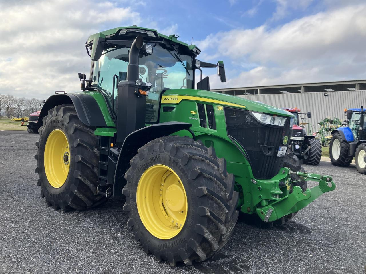 John Deere 7R 350 - Traktors: foto 1 John Deere 7R 350 - Traktors: foto 1