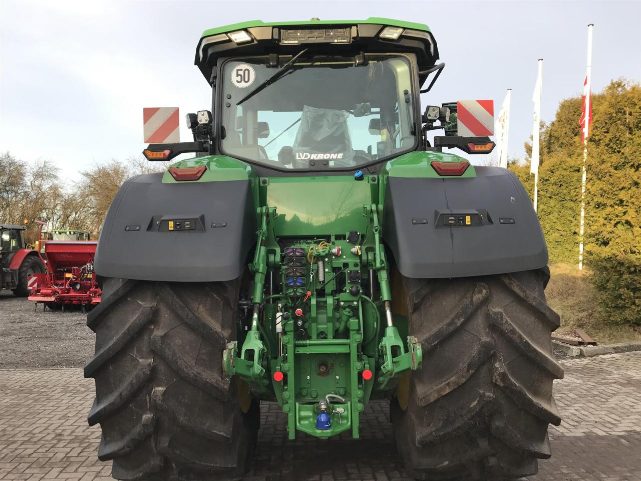 John Deere 7R 350 - Traktors: foto 5 John Deere 7R 350 - Traktors: foto 5