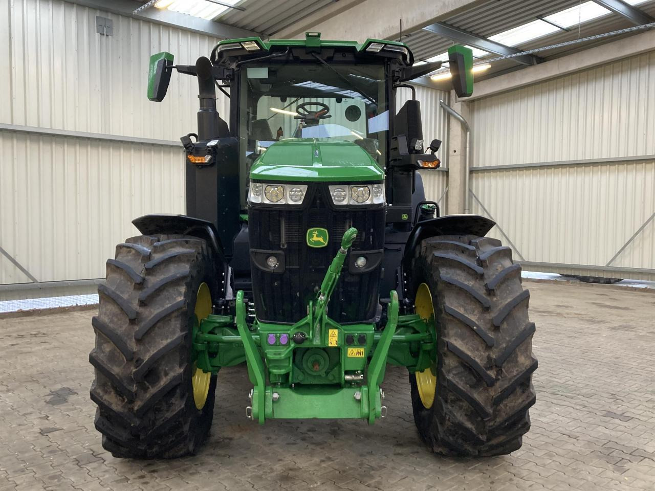 John Deere 7R 350 - Traktors: foto 2 John Deere 7R 350 - Traktors: foto 2