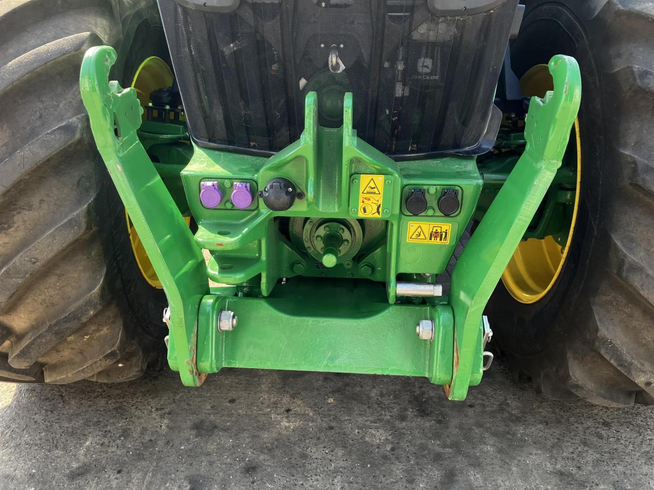 John Deere 7R 350 - Traktors: foto 4 John Deere 7R 350 - Traktors: foto 4
