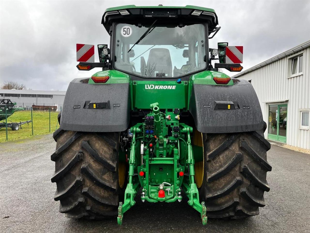 John Deere 7R 350 - Traktors: foto 3 John Deere 7R 350 - Traktors: foto 3