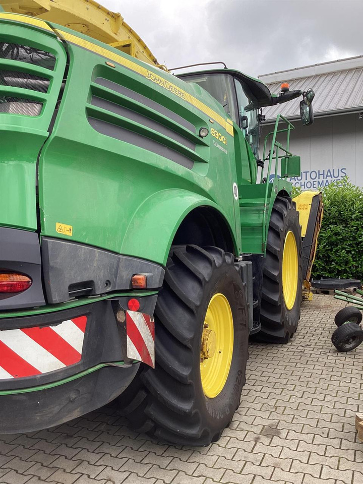 John Deere 8300 - Lopbarības kombains: foto 4 John Deere 8300 - Lopbarības kombains: foto 4