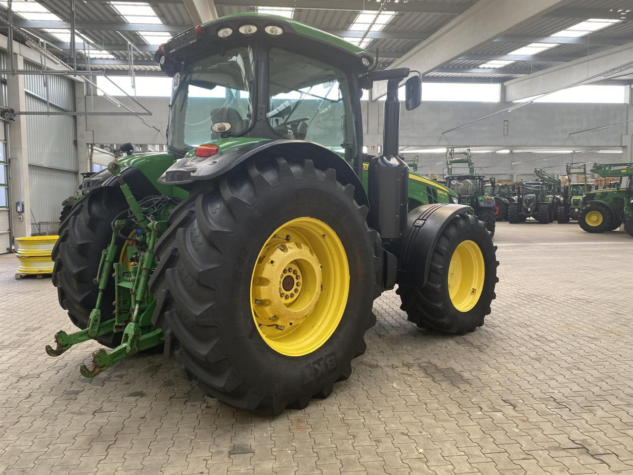 John Deere 8360R - Traktors: foto 5 John Deere 8360R - Traktors: foto 5