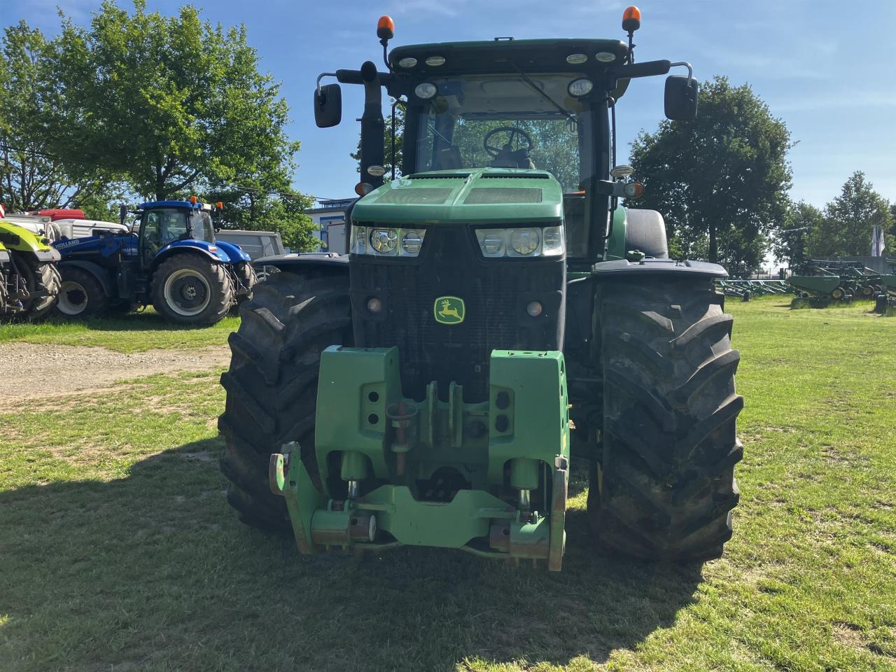 John Deere 8370R - Traktors: foto 3 John Deere 8370R - Traktors: foto 3