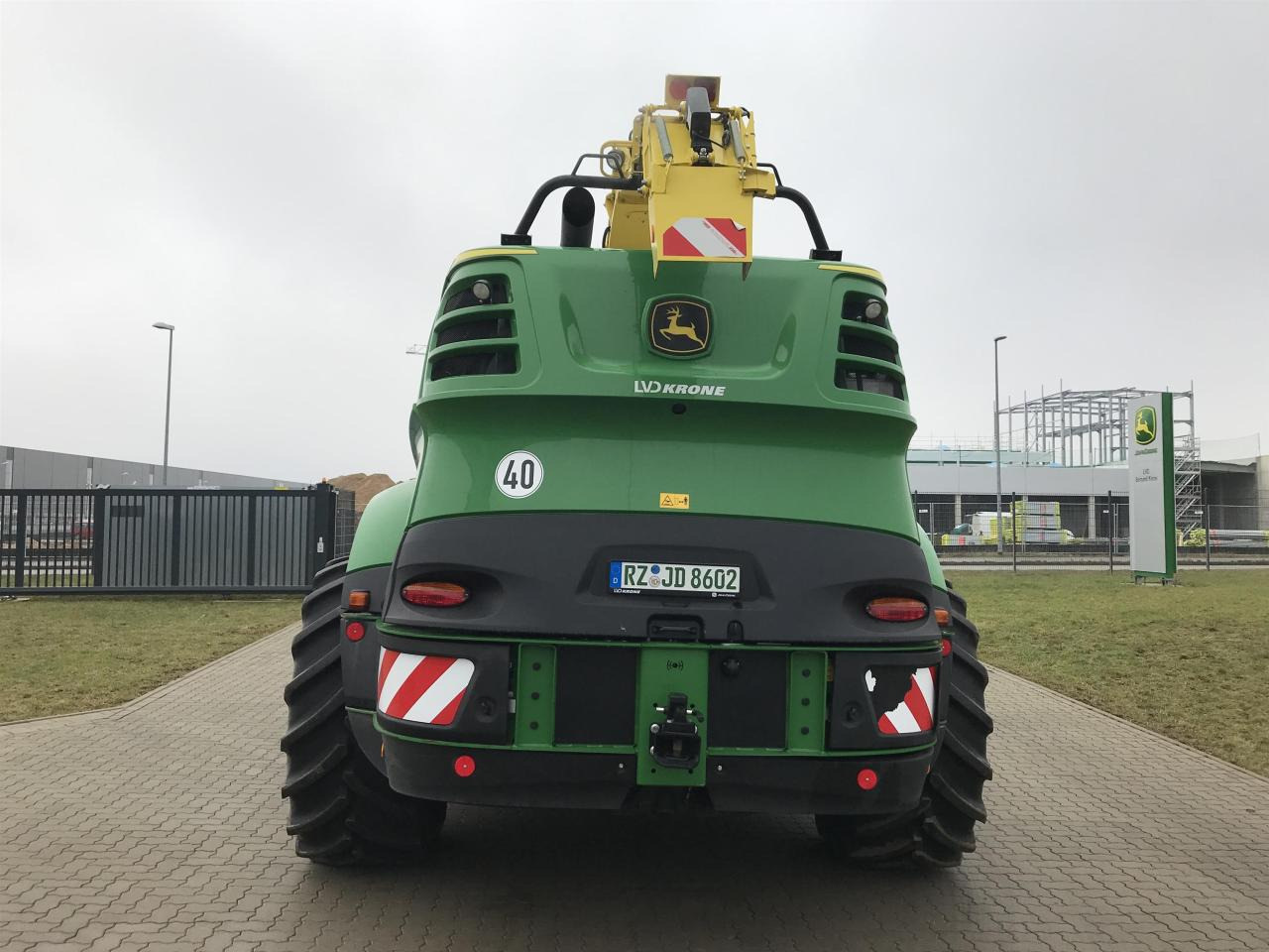 John Deere 8600 - Lopbarības kombains: foto 4 John Deere 8600 - Lopbarības kombains: foto 4