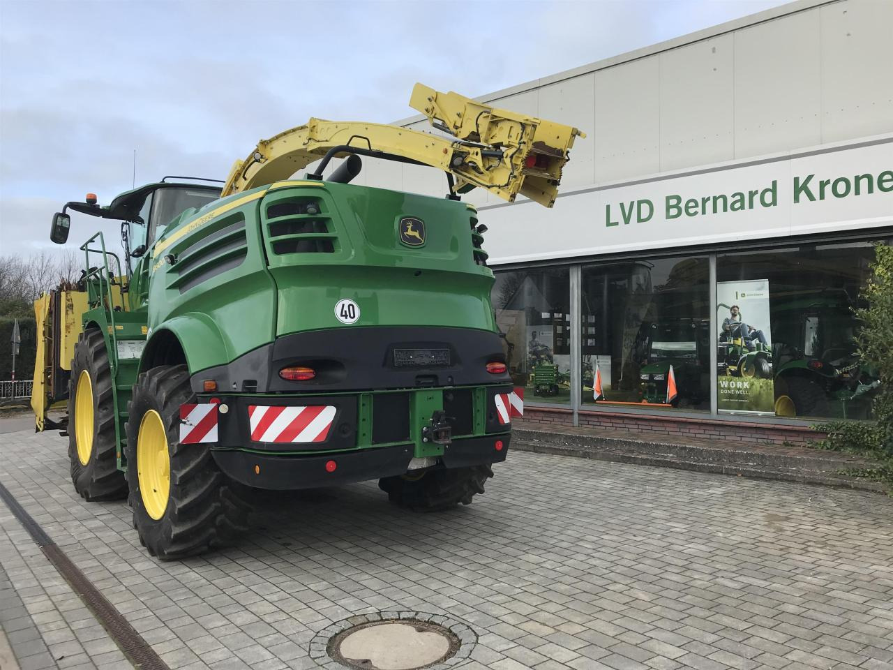 John Deere 8600 - Lopbarības kombains: foto 4 John Deere 8600 - Lopbarības kombains: foto 4