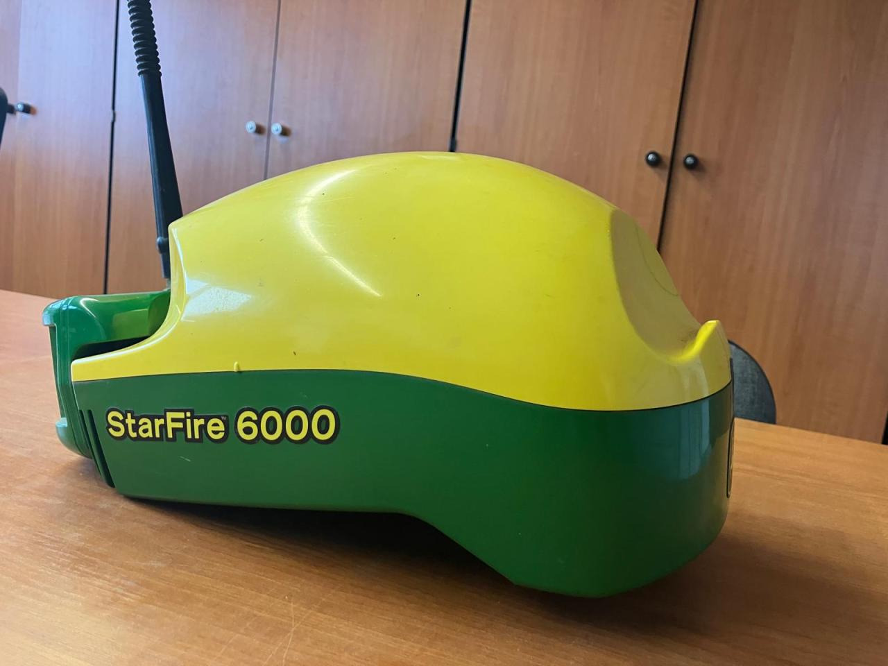 John Deere SF6000 RTK - Navigācijas sistēma - Lauksaimniecības tehnika: foto 1 John Deere SF6000 RTK - Navigācijas sistēma - Lauksaimniecības tehnika: foto 1