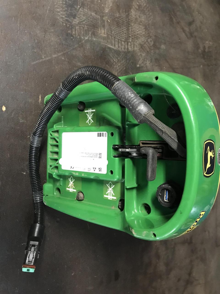 John Deere SF6000 - Navigācijas sistēma - Lauksaimniecības tehnika: foto 5 John Deere SF6000 - Navigācijas sistēma - Lauksaimniecības tehnika: foto 5