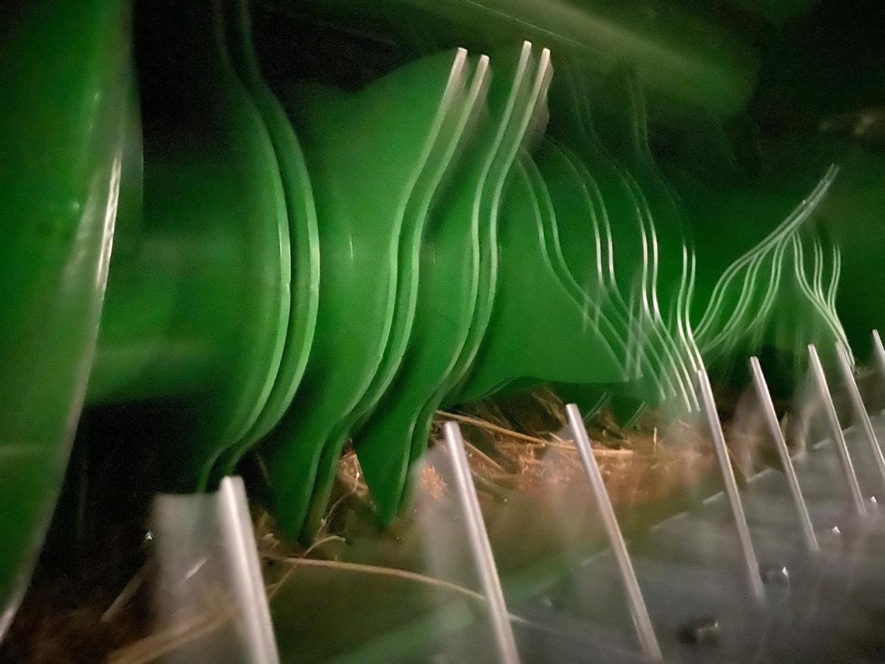 John Deere V451M MaxiCut 13 - Rituļu prese: foto 5 John Deere V451M MaxiCut 13 - Rituļu prese: foto 5