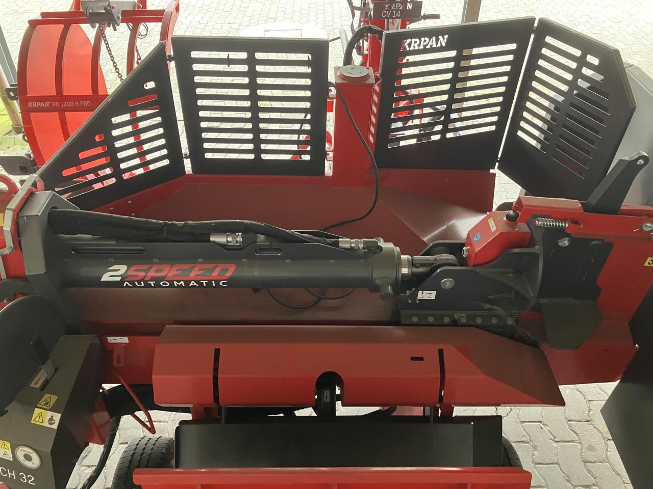 KRPAN CH 32 K - Kokzāģētava: foto 4 KRPAN CH 32 K - Kokzāģētava: foto 4