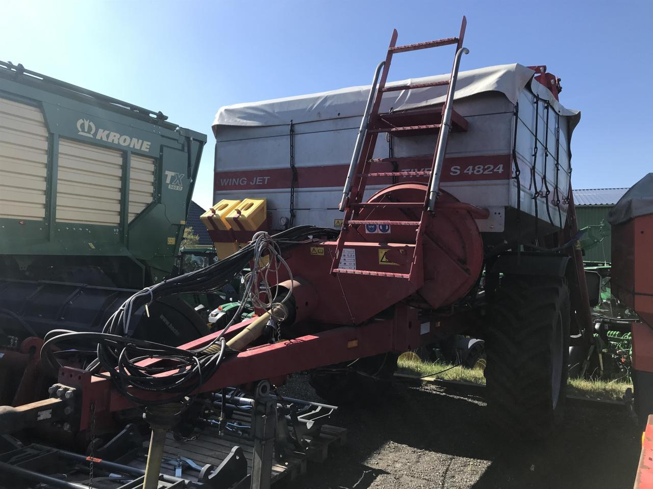 Kongskilde Wing Jet S4824 - Minerālmēslu izkliedētājs: foto 4 Kongskilde Wing Jet S4824 - Minerālmēslu izkliedētājs: foto 4