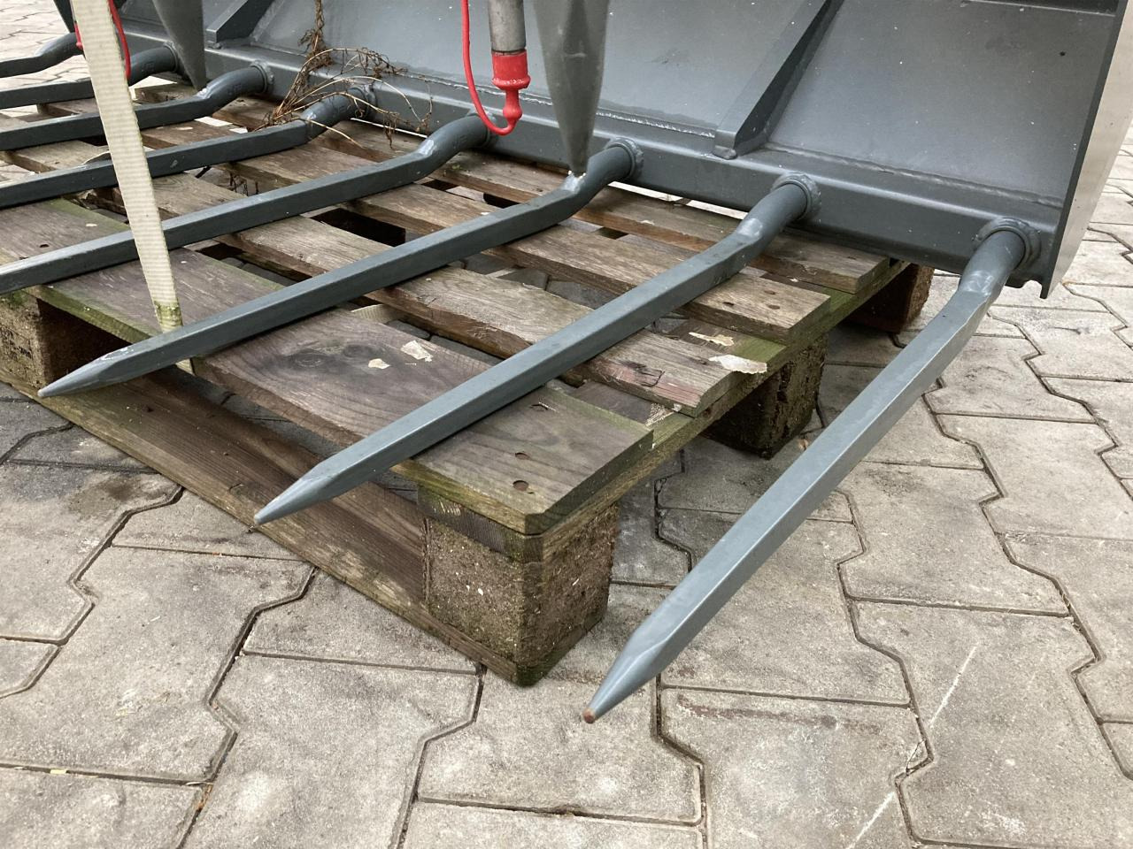 Kramer 1600 mm Vielzweckgabel - Frontālais iekrāvējs: foto 3 Kramer 1600 mm Vielzweckgabel - Frontālais iekrāvējs: foto 3