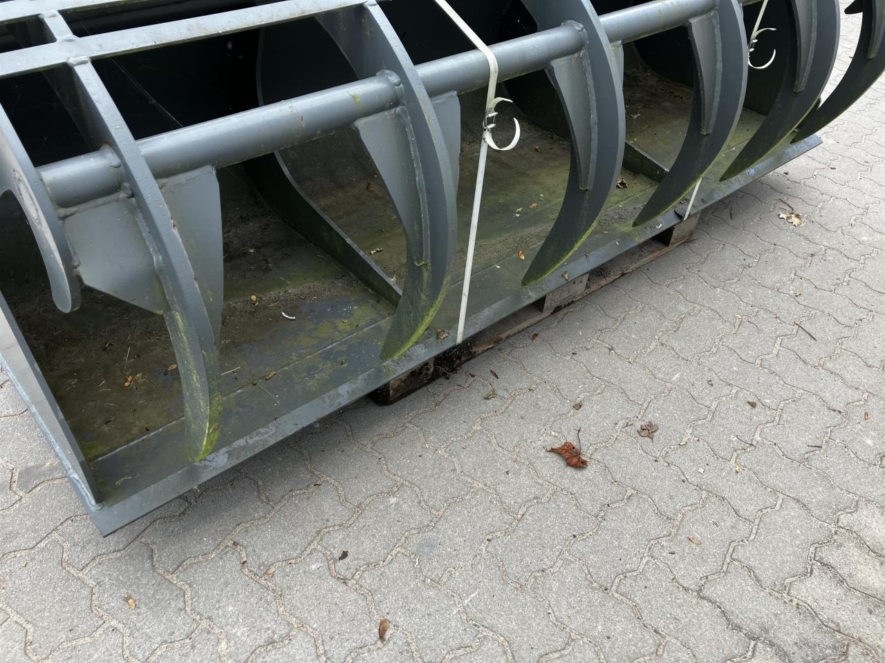 Kramer 2400 mm - Kauss: foto 2 Kramer 2400 mm - Kauss: foto 2