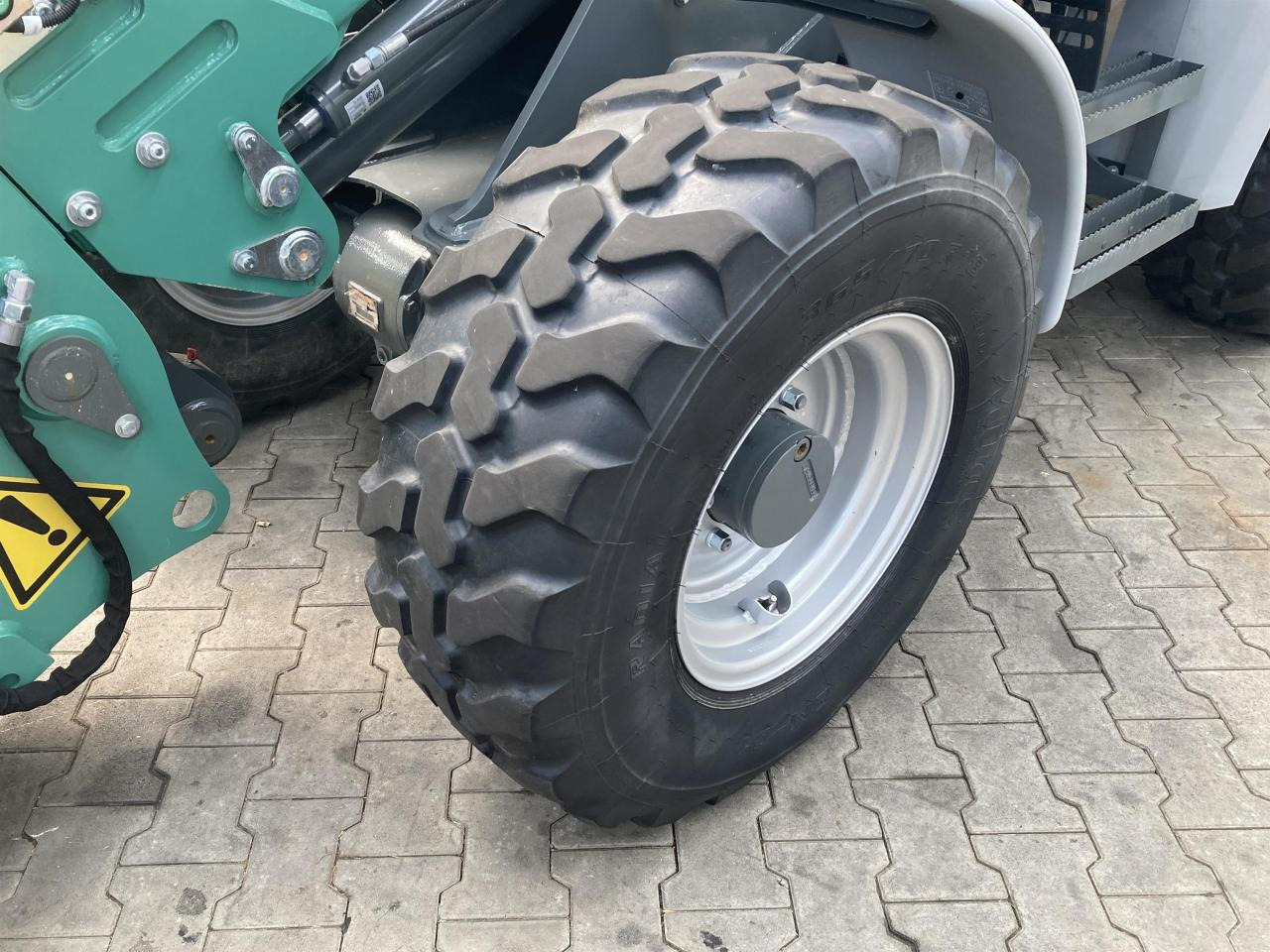 Kramer KL25.5T - Teleskopiskais iekrāvējs: foto 2 Kramer KL25.5T - Teleskopiskais iekrāvējs: foto 2
