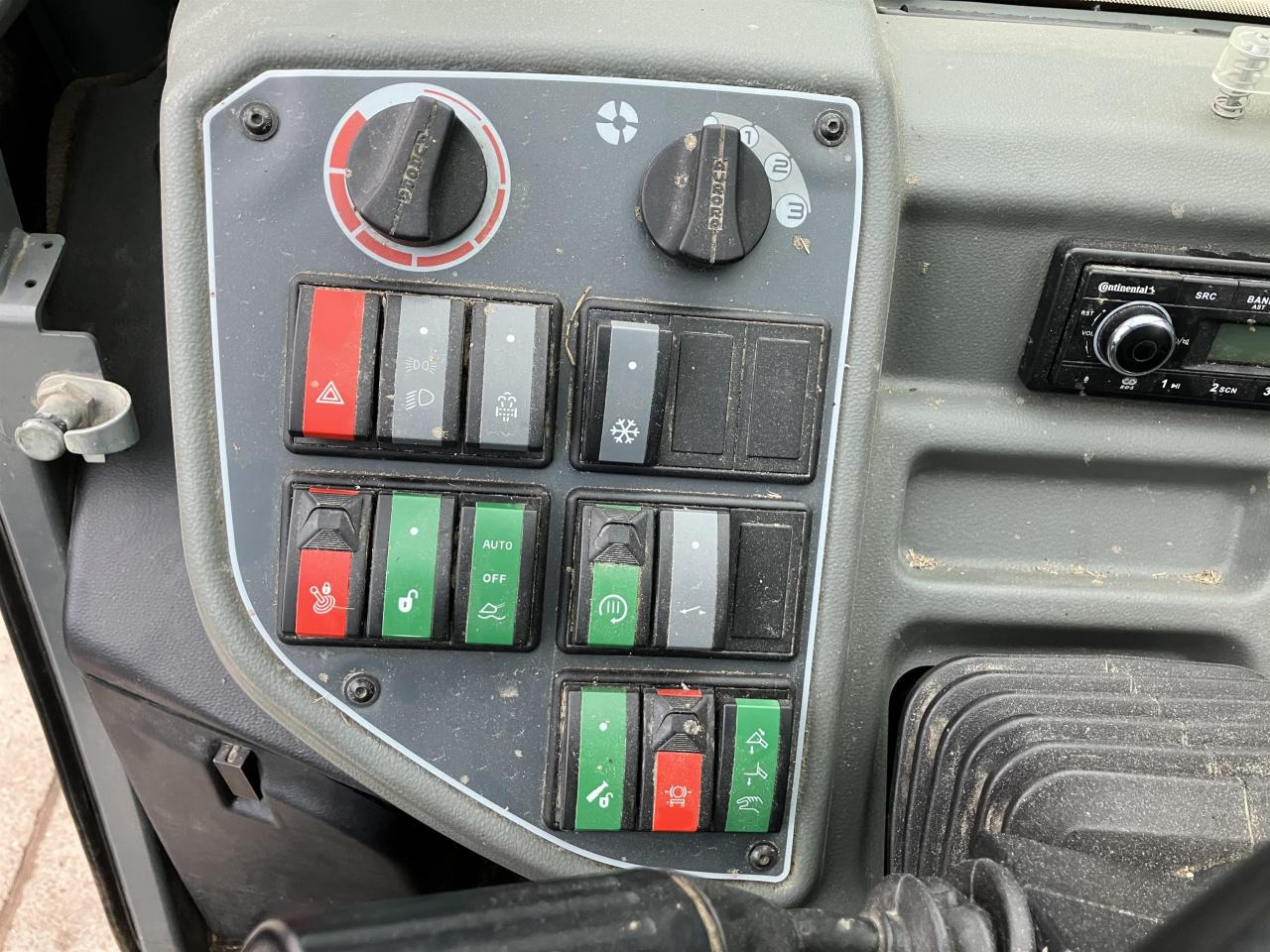 Teleskopiskais iekrāvējs Kramer KT557: foto 10