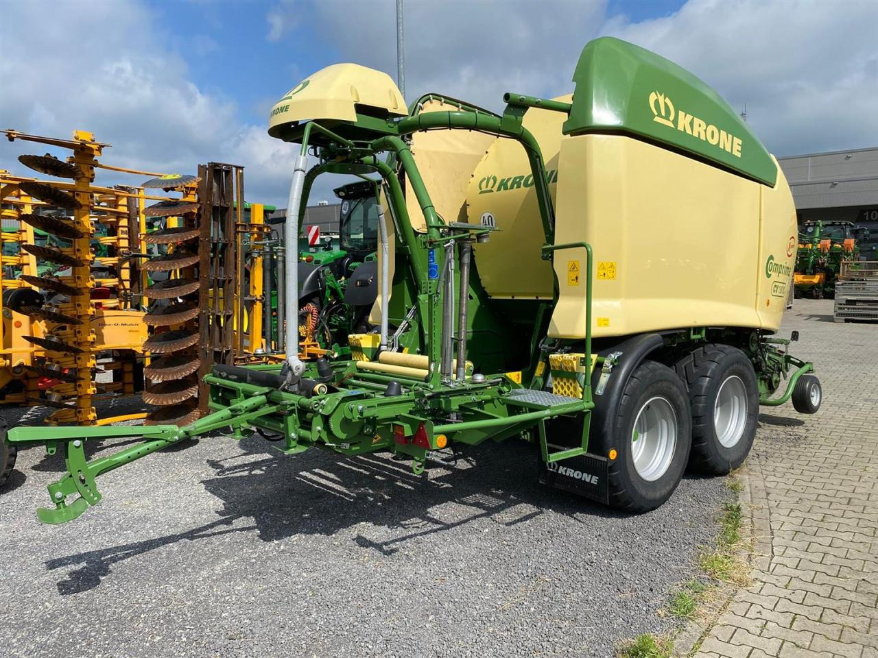 Krone CV 150 XC x-treme - Rituļu prese: foto 2 Krone CV 150 XC x-treme - Rituļu prese: foto 2