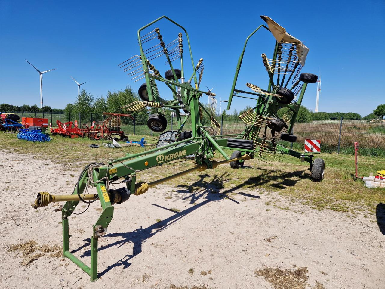 Krone Swadro 807 - Vālotājs/ Ārdītājs: foto 1 Krone Swadro 807 - Vālotājs/ Ārdītājs: foto 1