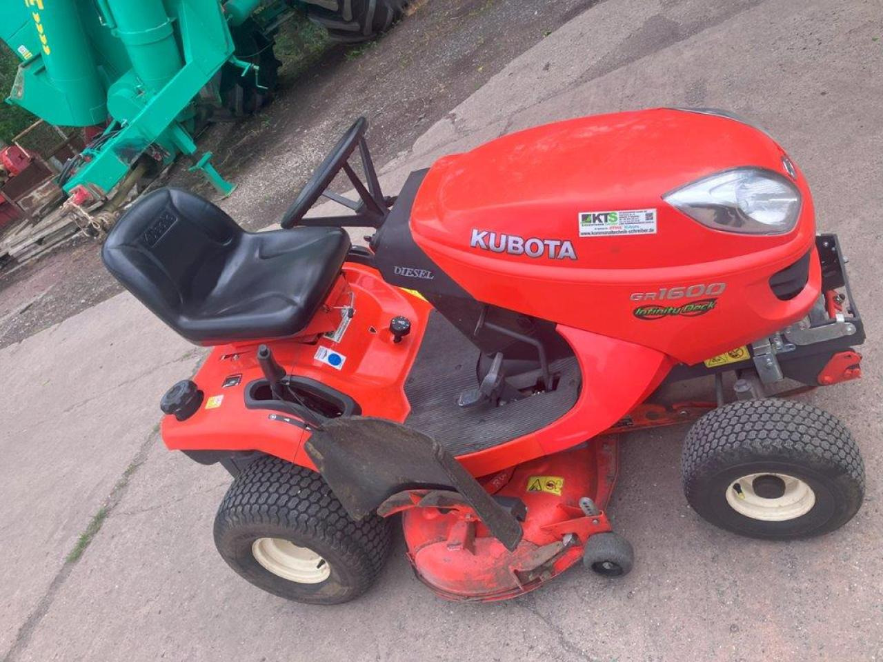 Kubota GR1600-ID-II - Zāles pļāvējs: foto 2 Kubota GR1600-ID-II - Zāles pļāvējs: foto 2