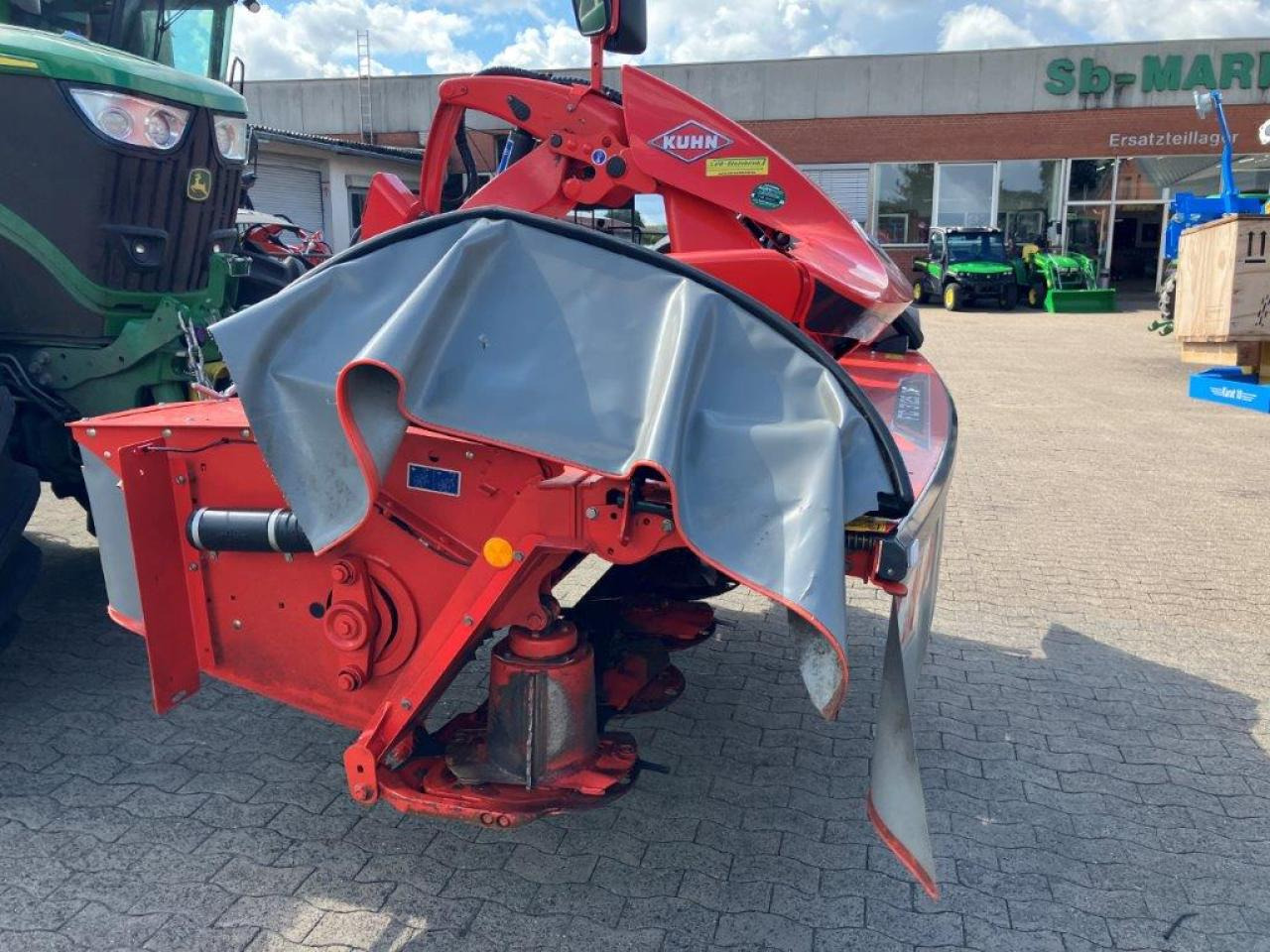 Kuhn FC9330D-RA - Pļāvējs: foto 2 Kuhn FC9330D-RA - Pļāvējs: foto 2