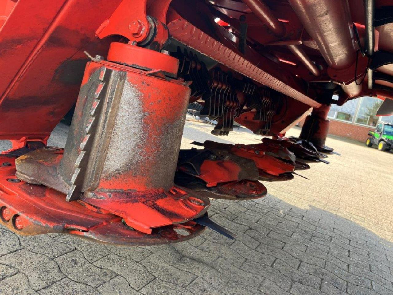 Kuhn FC9330D-RA - Pļāvējs: foto 3 Kuhn FC9330D-RA - Pļāvējs: foto 3