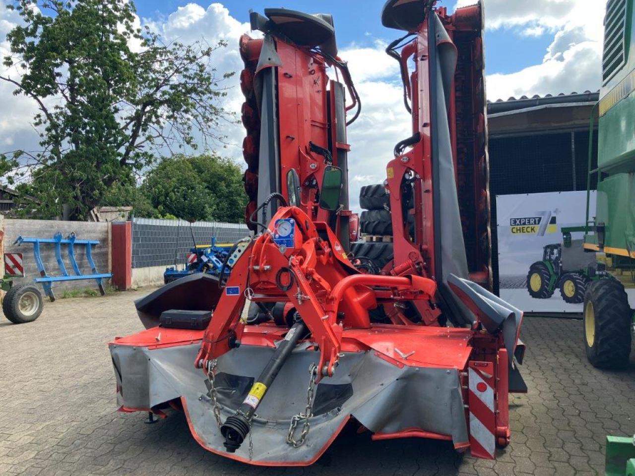 Kuhn FC9330D-RA - Pļāvējs: foto 1 Kuhn FC9330D-RA - Pļāvējs: foto 1