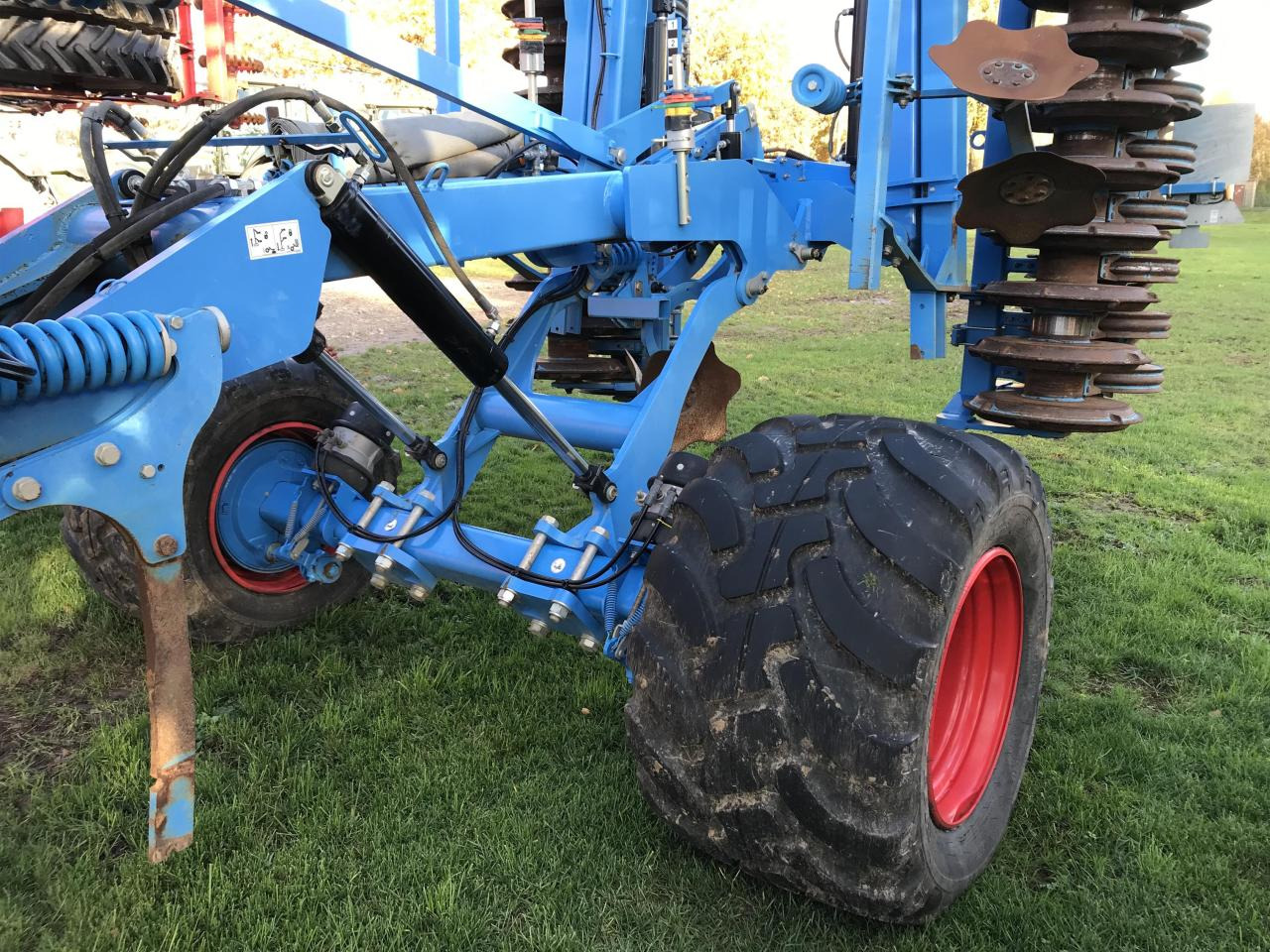 Lemken Karat 12/700 KUA - Kultivators: foto 5 Lemken Karat 12/700 KUA - Kultivators: foto 5
