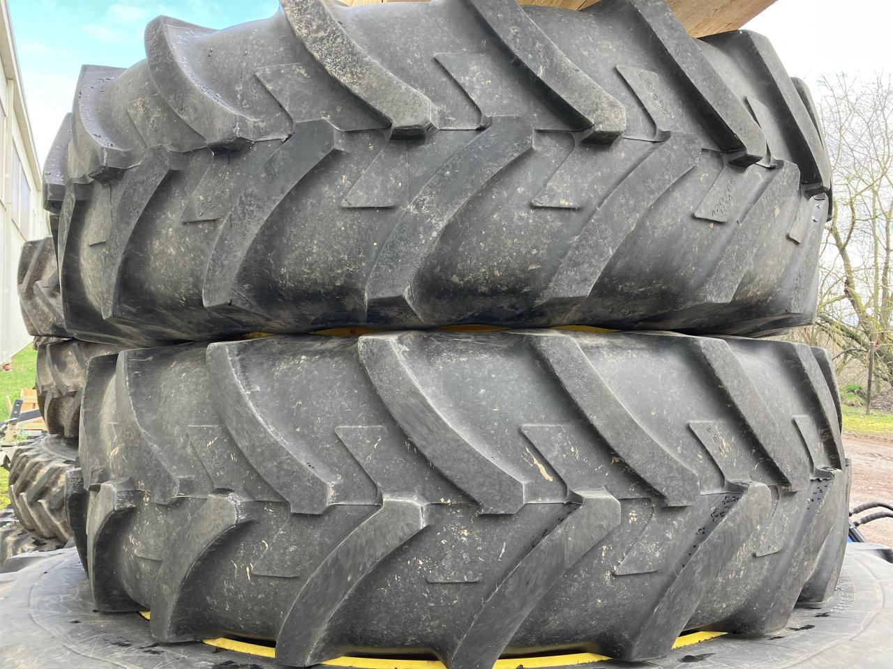Michelin 420/85R34 - Riepa - Lauksaimniecības tehnika: foto 1 Michelin 420/85R34 - Riepa - Lauksaimniecības tehnika: foto 1