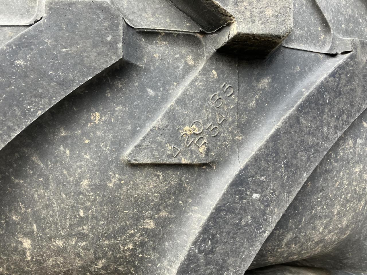 Michelin 420/85R34 - Riepa - Lauksaimniecības tehnika: foto 3 Michelin 420/85R34 - Riepa - Lauksaimniecības tehnika: foto 3