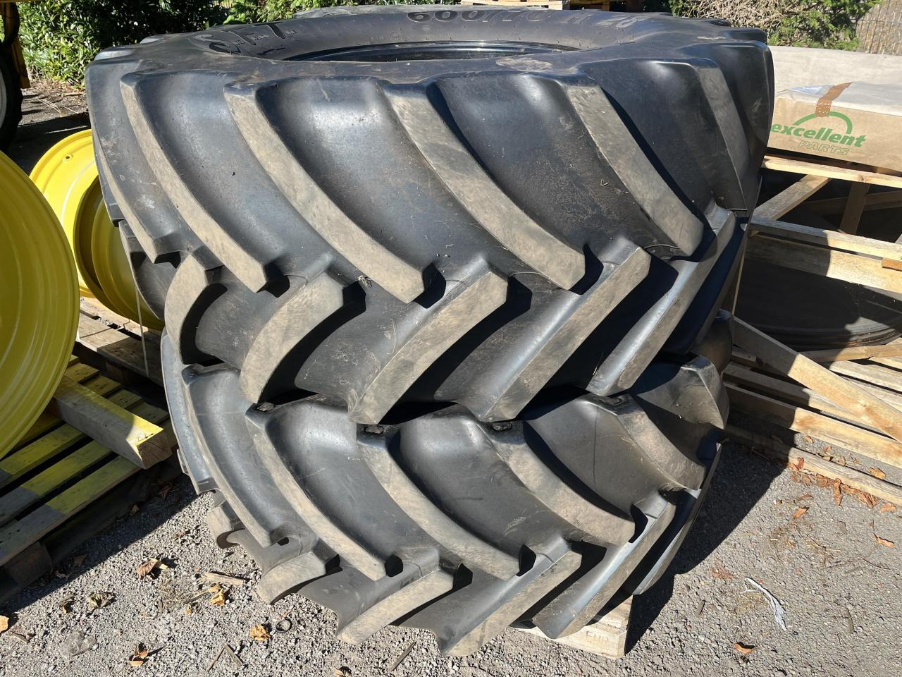 Mitas 600/70R30 - Riepa - Lauksaimniecības tehnika: foto 2 Mitas 600/70R30 - Riepa - Lauksaimniecības tehnika: foto 2