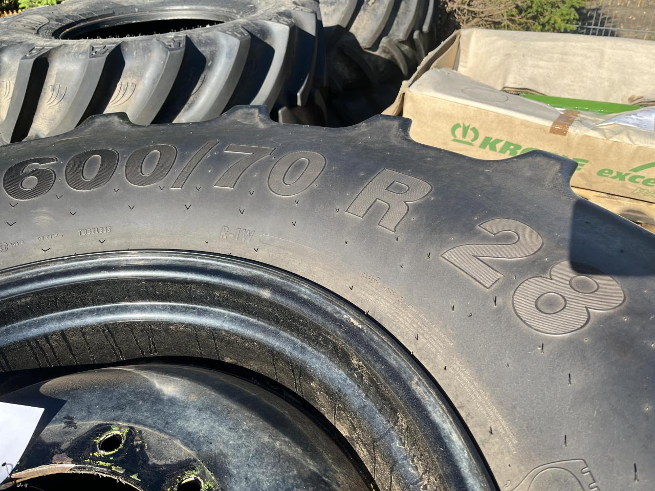 Mitas 600/70R30 - Riepa - Lauksaimniecības tehnika: foto 5 Mitas 600/70R30 - Riepa - Lauksaimniecības tehnika: foto 5