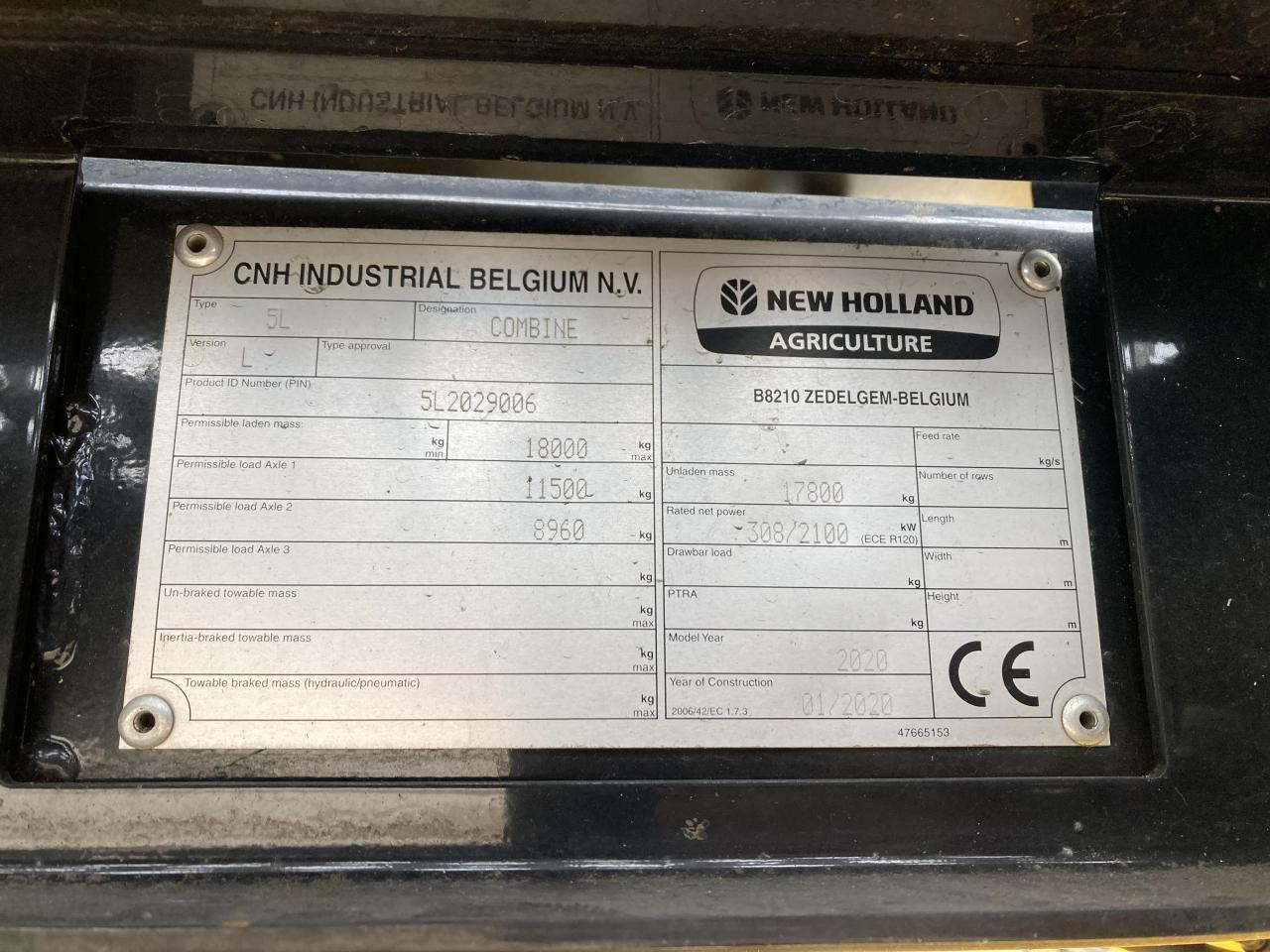 New Holland CX 8.90 - Labības kombains: foto 3 New Holland CX 8.90 - Labības kombains: foto 3