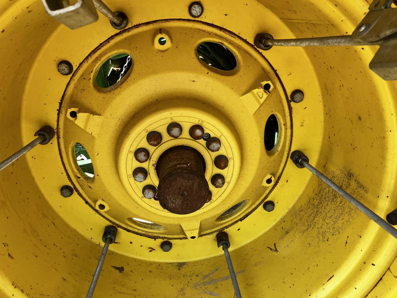 Petlas 520/85R46 - Riepa - Lauksaimniecības tehnika: foto 4 Petlas 520/85R46 - Riepa - Lauksaimniecības tehnika: foto 4