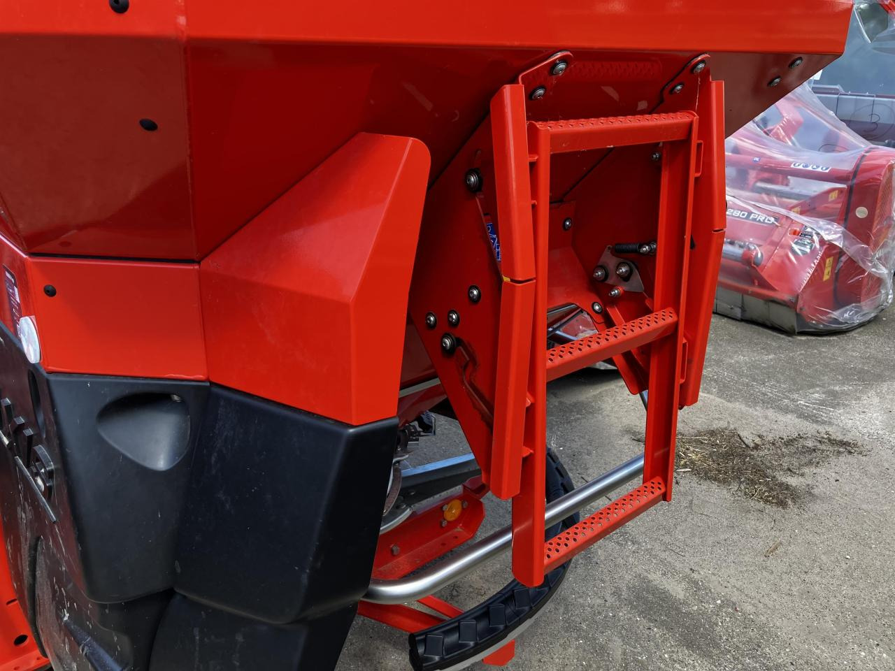 Rauch Axis H 50.2 EMC + W - Minerālmēslu izkliedētājs: foto 5 Rauch Axis H 50.2 EMC + W - Minerālmēslu izkliedētājs: foto 5