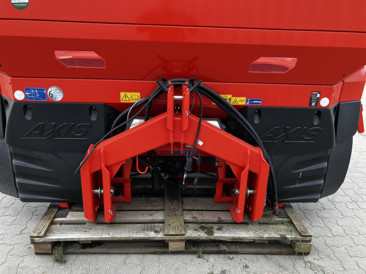 Rauch Axis H 50.2 EMC + W - Minerālmēslu izkliedētājs: foto 5 Rauch Axis H 50.2 EMC + W - Minerālmēslu izkliedētājs: foto 5