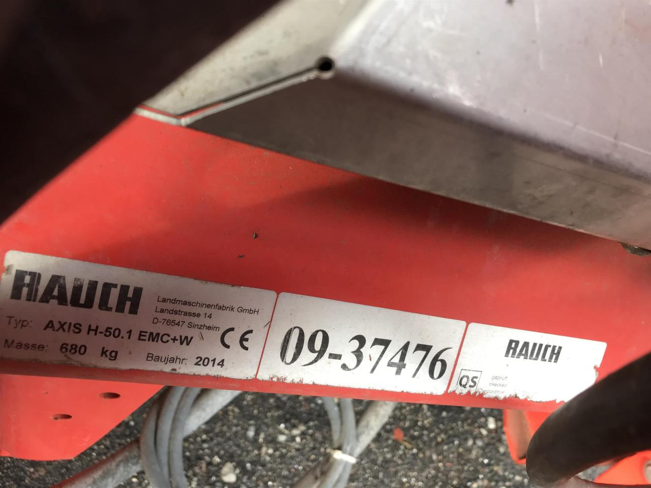 Rauch Axis-H50.1 EMC+W - Minerālmēslu izkliedētājs: foto 5 Rauch Axis-H50.1 EMC+W - Minerālmēslu izkliedētājs: foto 5