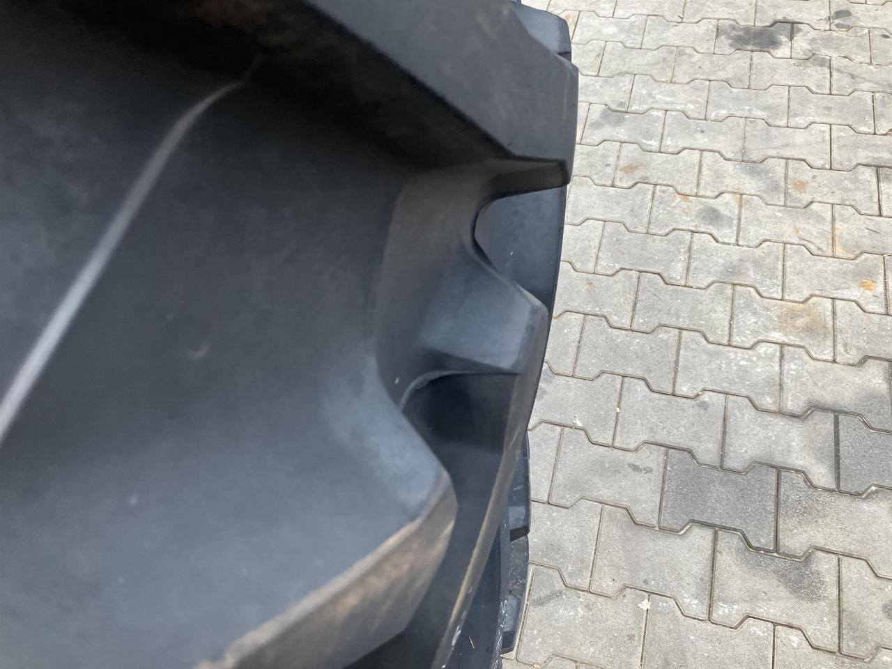 Riepa - Lauksaimniecības tehnika Trelleborg 600/65R28: foto 8
