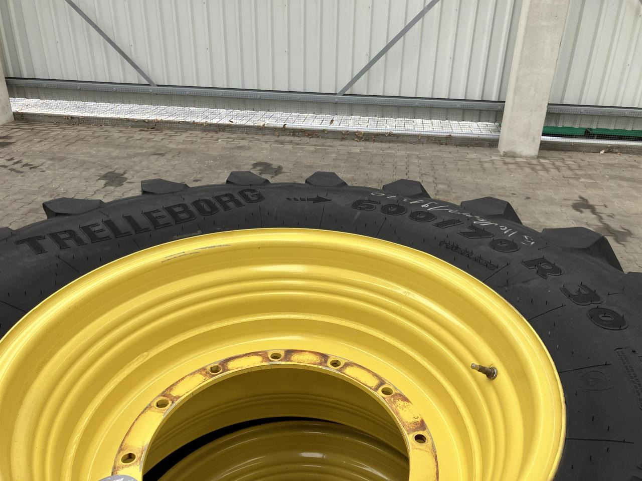 Trelleborg 600/70R30 - Riepa - Lauksaimniecības tehnika: foto 5 Trelleborg 600/70R30 - Riepa - Lauksaimniecības tehnika: foto 5