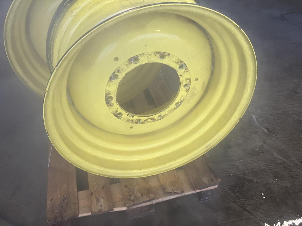 / UNBEKANNT 30 Zoll - Riteņa disks - Lauksaimniecības tehnika: foto 2 / UNBEKANNT 30 Zoll - Riteņa disks - Lauksaimniecības tehnika: foto 2
