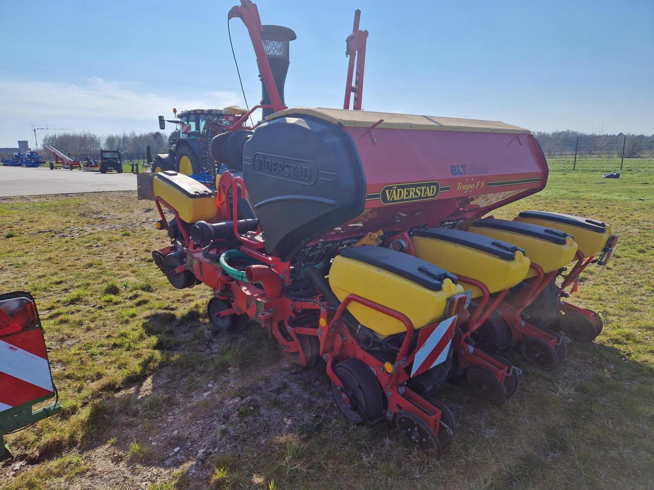 Väderstad Tempo TPF 8 - Precīzās izsējas sējmašīna: foto 4 Väderstad Tempo TPF 8 - Precīzās izsējas sējmašīna: foto 4