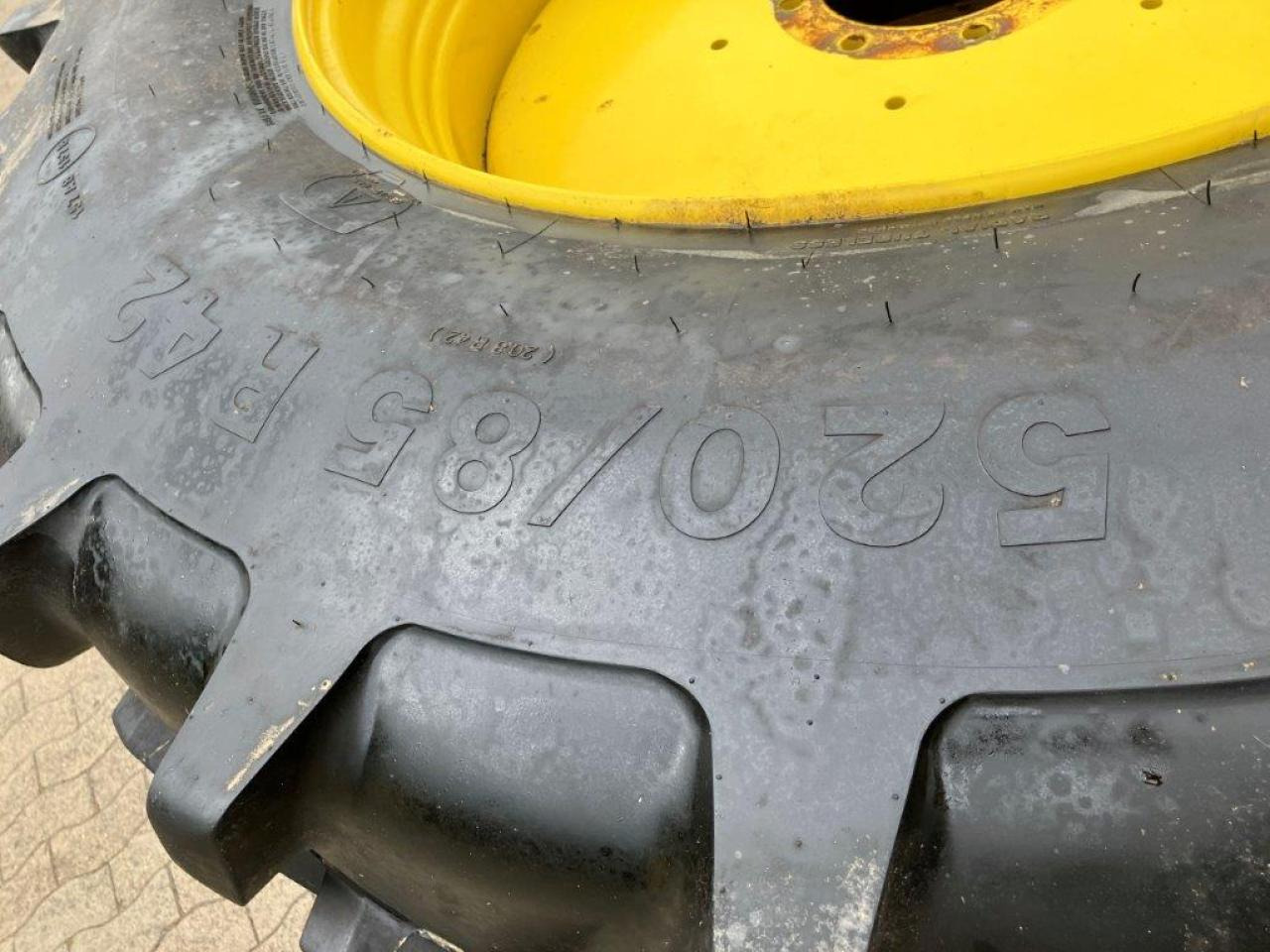 Vredestein 520/8R42 - Riepa - Lauksaimniecības tehnika: foto 5 Vredestein 520/8R42 - Riepa - Lauksaimniecības tehnika: foto 5